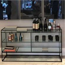 Aparador de Vidro Vetro Com Design Assinado Bruno Faucz