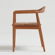 Cadeira Hlia Com Brao e Design Assinado Por Daniela Ferro