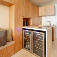 Frigobar 88 Litros Inox e Porta de Vidro Elettromec Bivolt