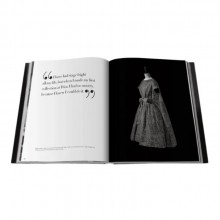 Livro Capa Dura Para Mesa de Centro Yves Saint Laurent Dior